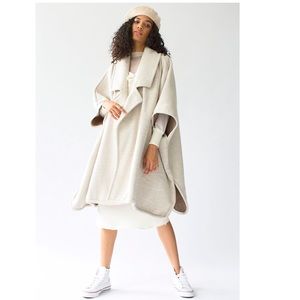 ✨NWT Free People Off Duty Oversized Poncho